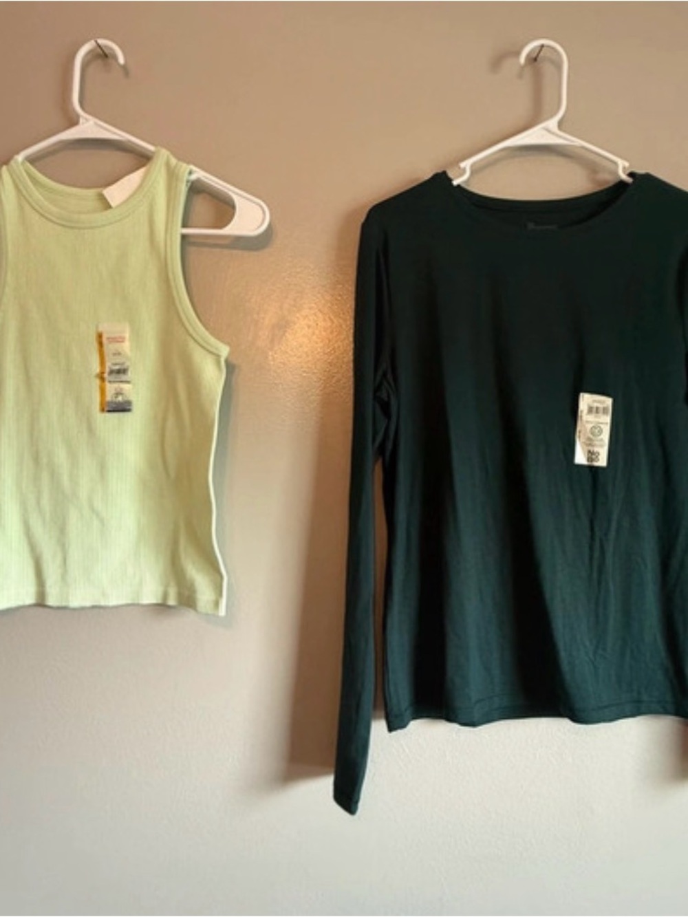 NEW! No Boundaries Tank Top and Long Sleeve Shirt Set Size L